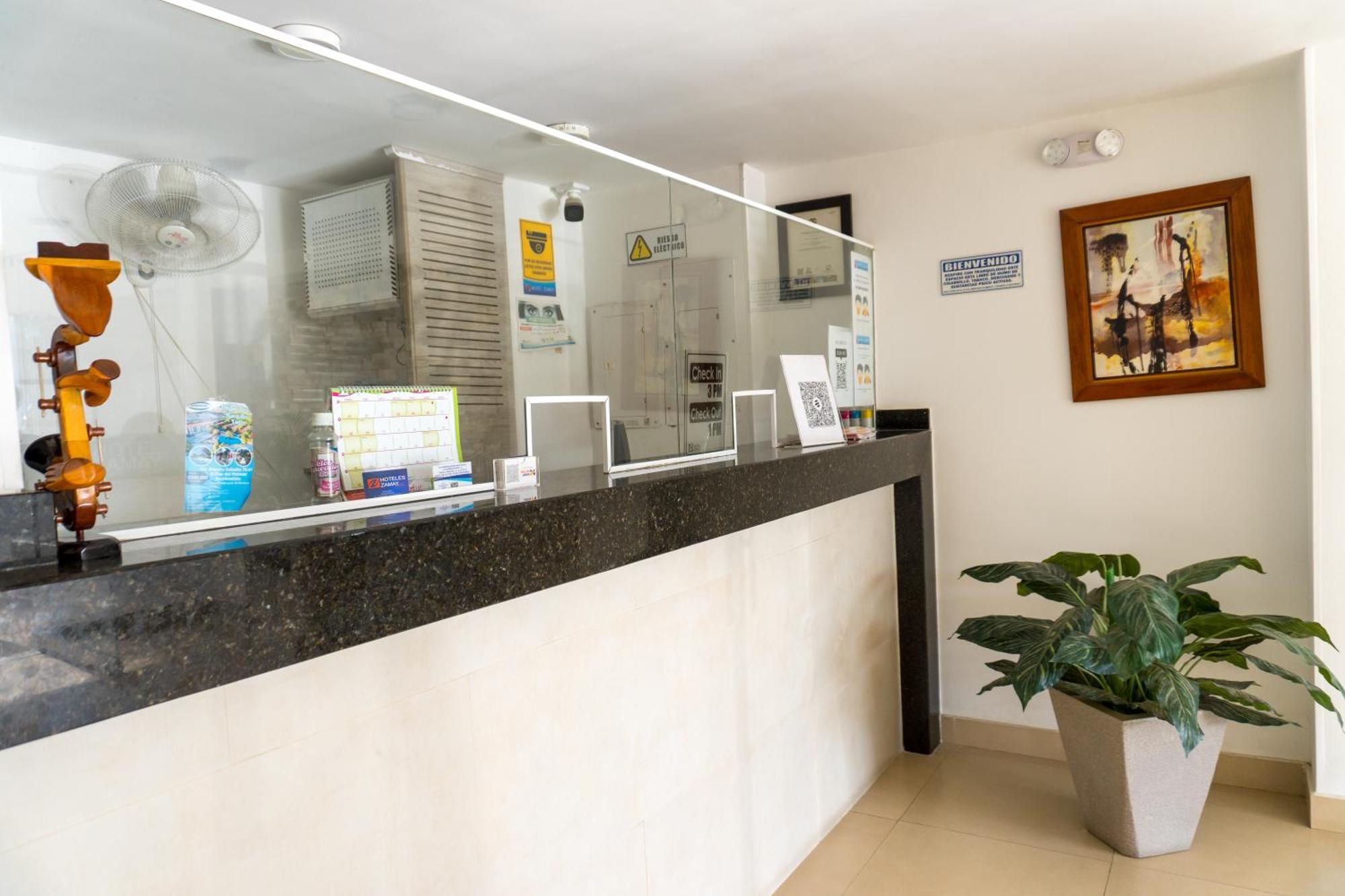 Hotel Zamay Plus Santa Marta  Bagian luar foto